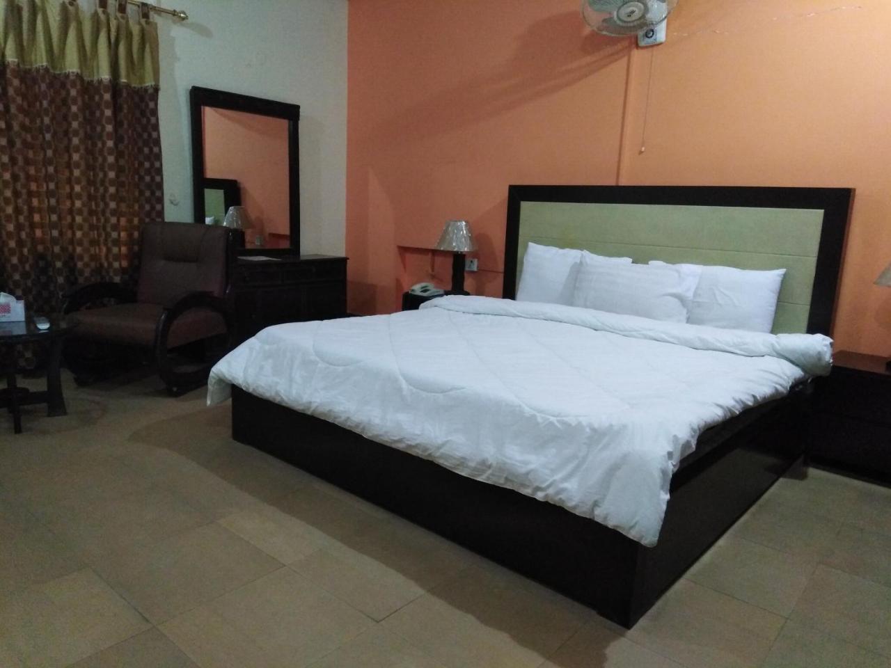 Amyl'S Garden Guest House Islamabad Exterior foto